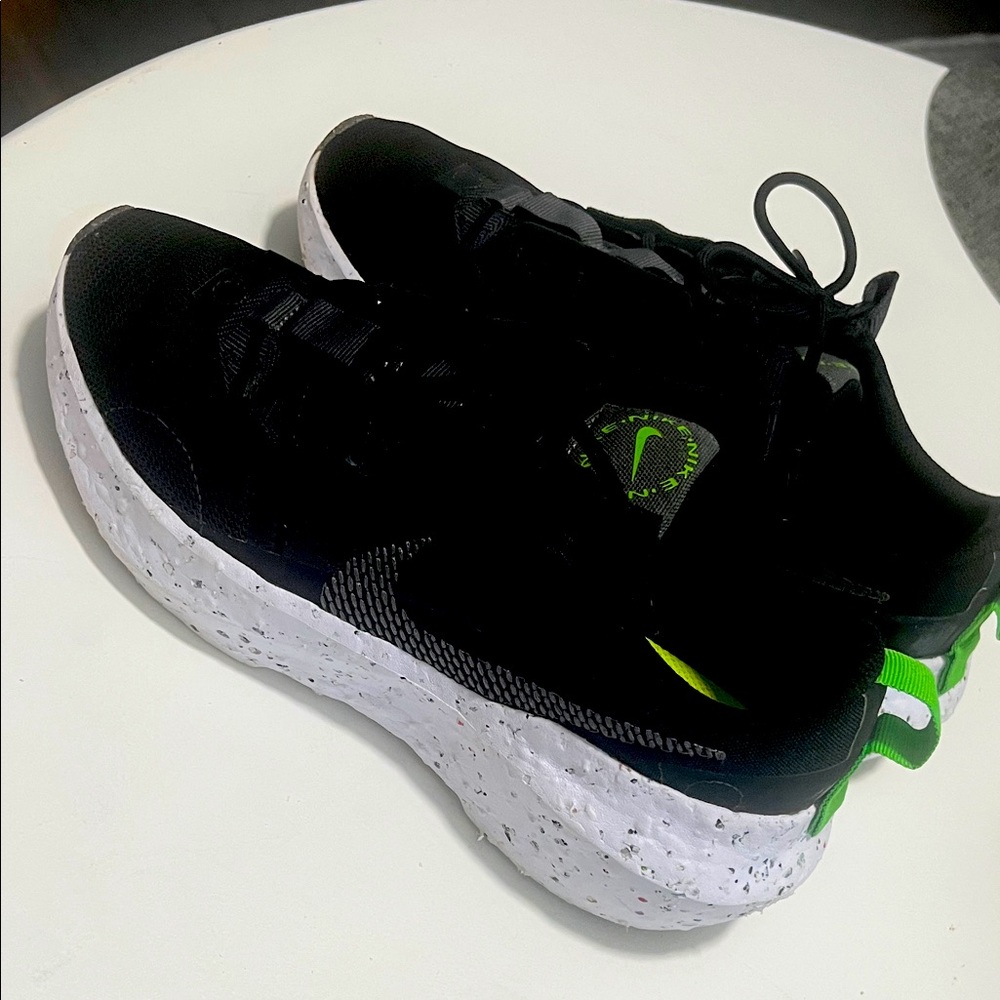 Women Black and Green Athletic Shoes